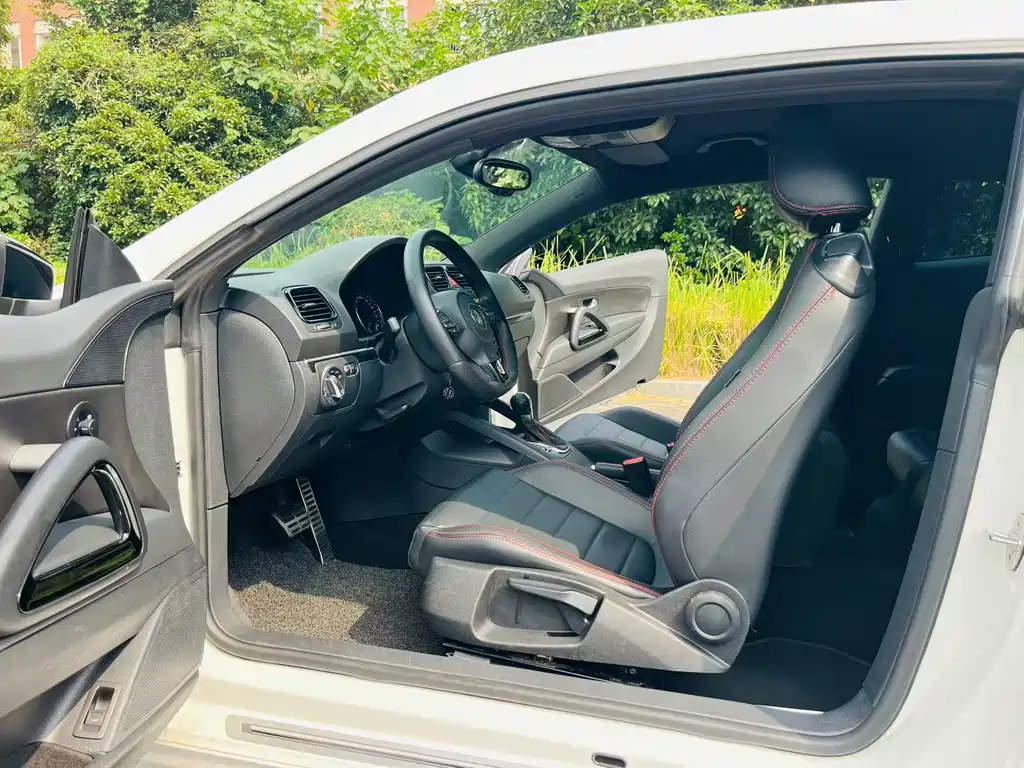 Volkswagen Scirocco — миниатюра 4