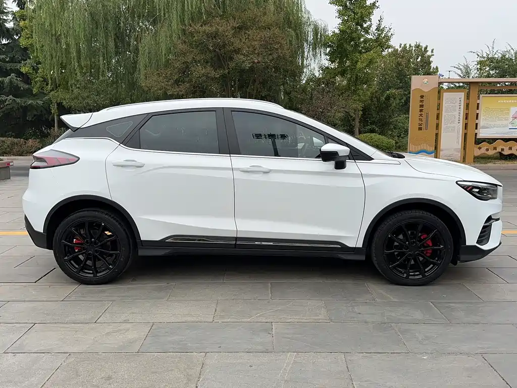 Geely Emgrand S — миниатюра 8