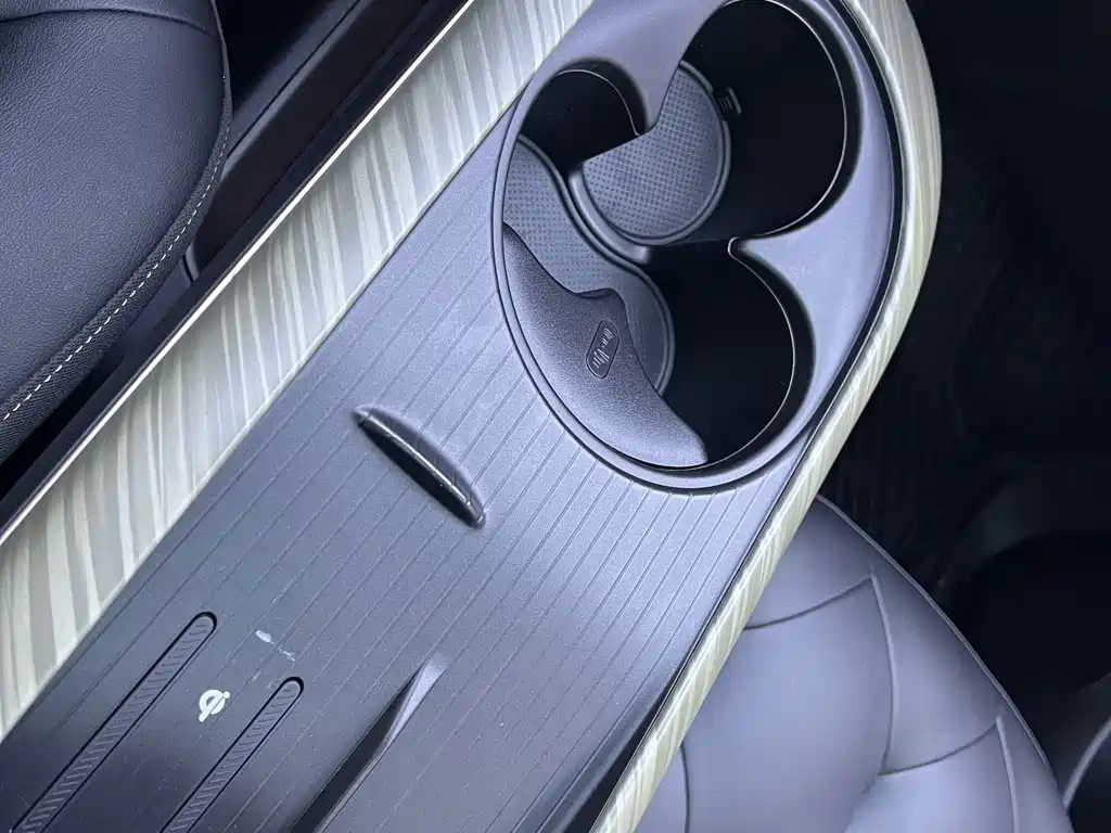 Baojun Yunduo — миниатюра 22
