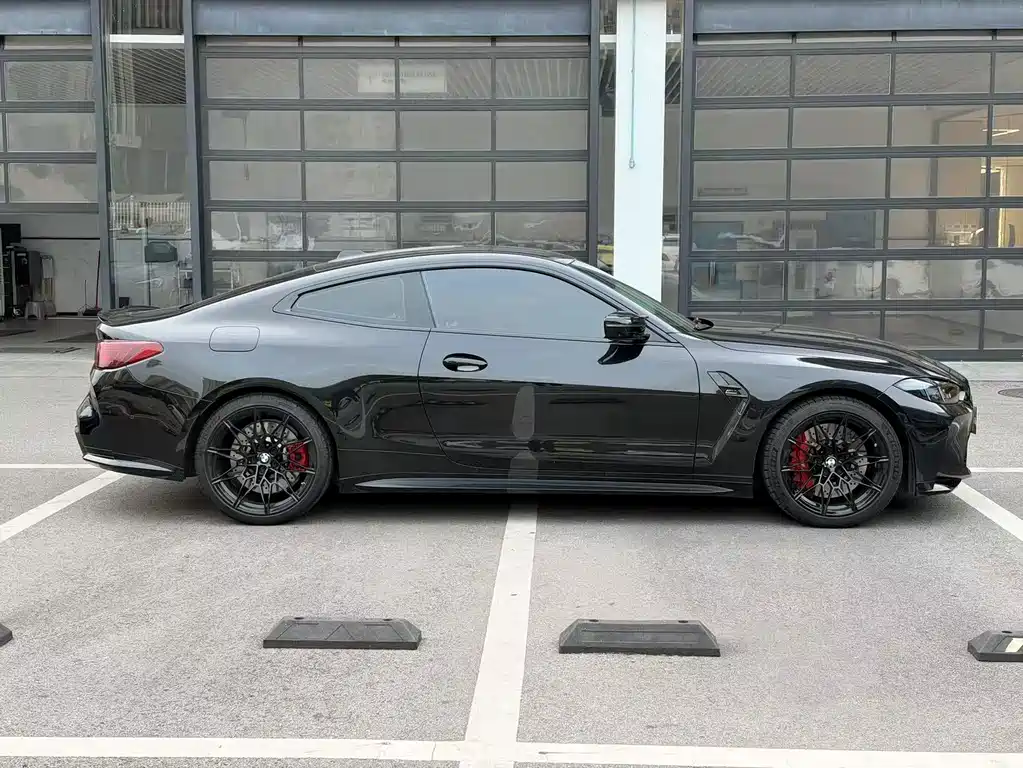 BMW M4 — миниатюра 4