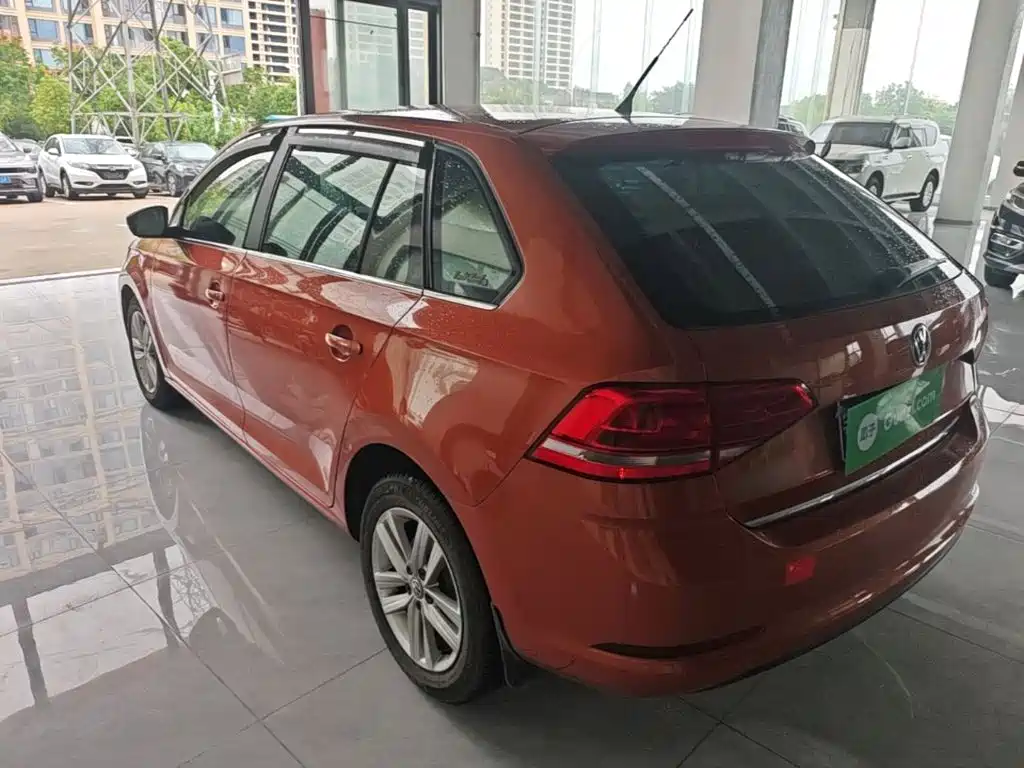 Volkswagen Santana — миниатюра 5