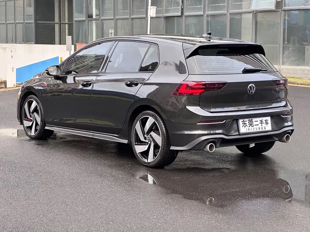 Volkswagen Golf GTI — миниатюра 10