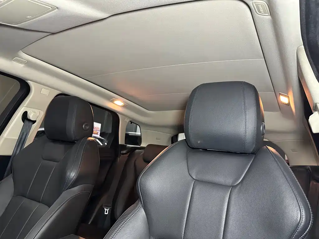 Land Rover Evoque — миниатюра 8