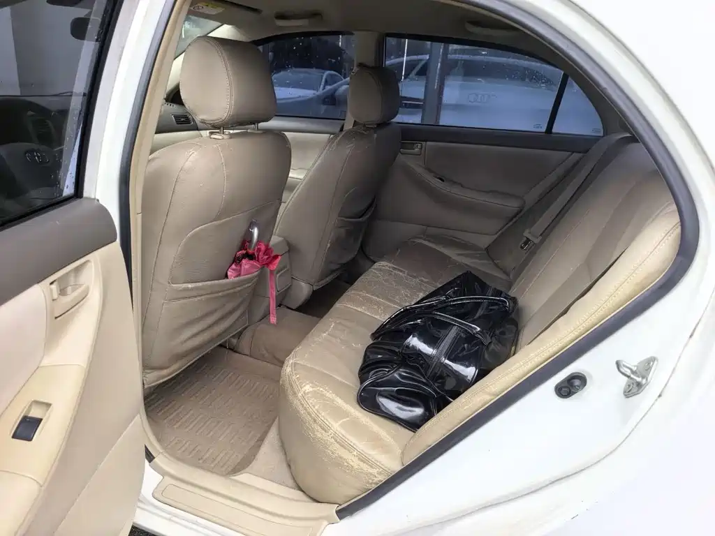 Toyota Corolla — миниатюра 8