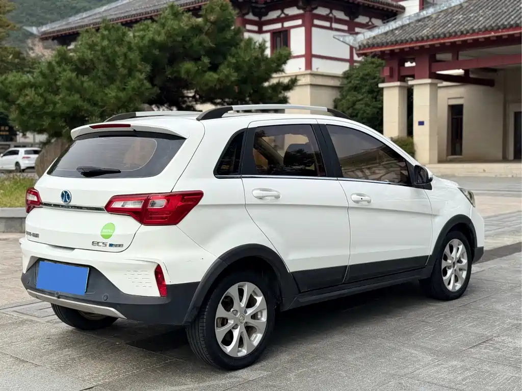 BAIC New Energy EC5 — миниатюра 6