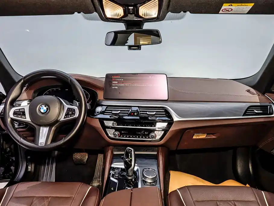 BMW 5 Series — миниатюра 30
