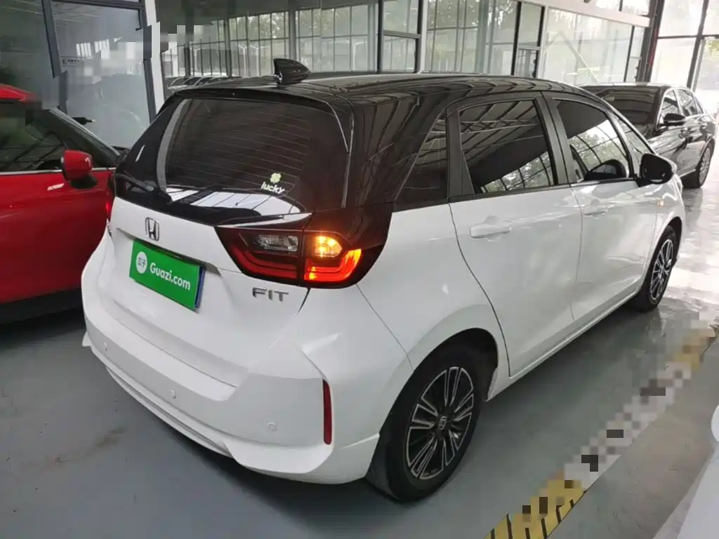 Honda Fit — миниатюра 7