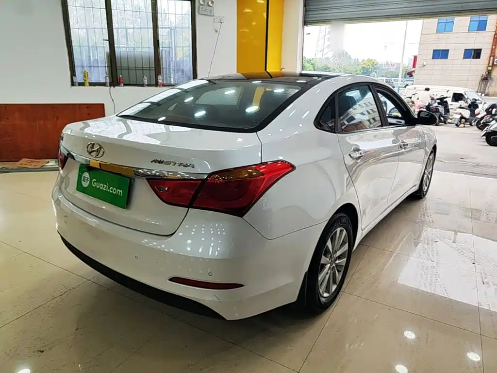 Hyundai Mistra — миниатюра 7