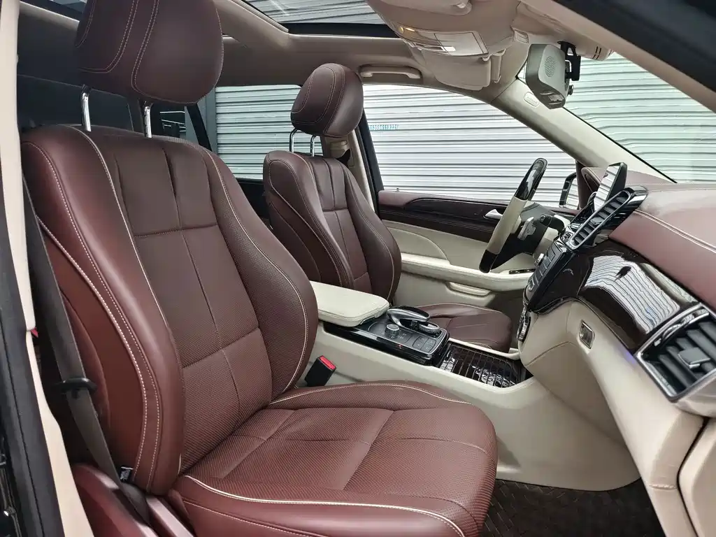 Mercedes-Benz GLS — миниатюра 11