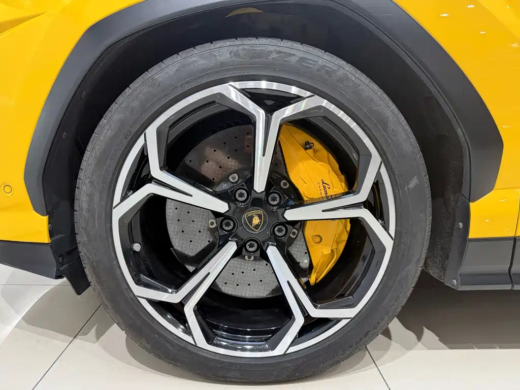 Lamborghini Urus 2018 4.0T V8