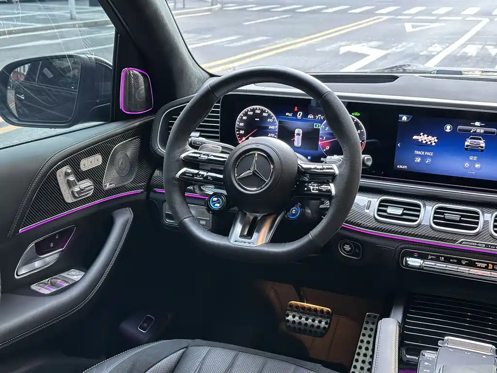 MERCEDES-BENZ GLS AMG