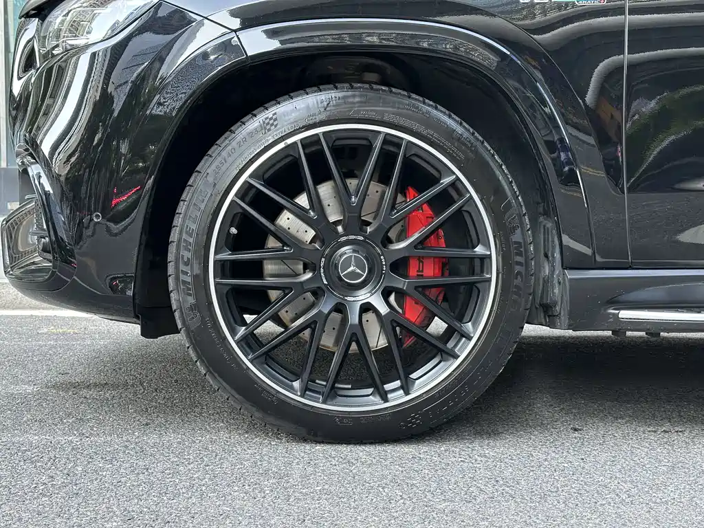 MERCEDES-BENZ GLS AMG