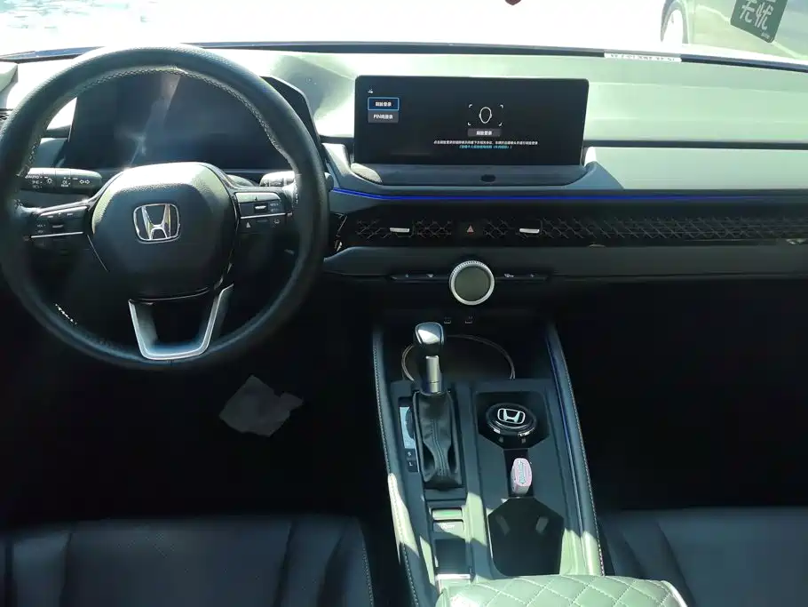 Honda Accord — миниатюра 12
