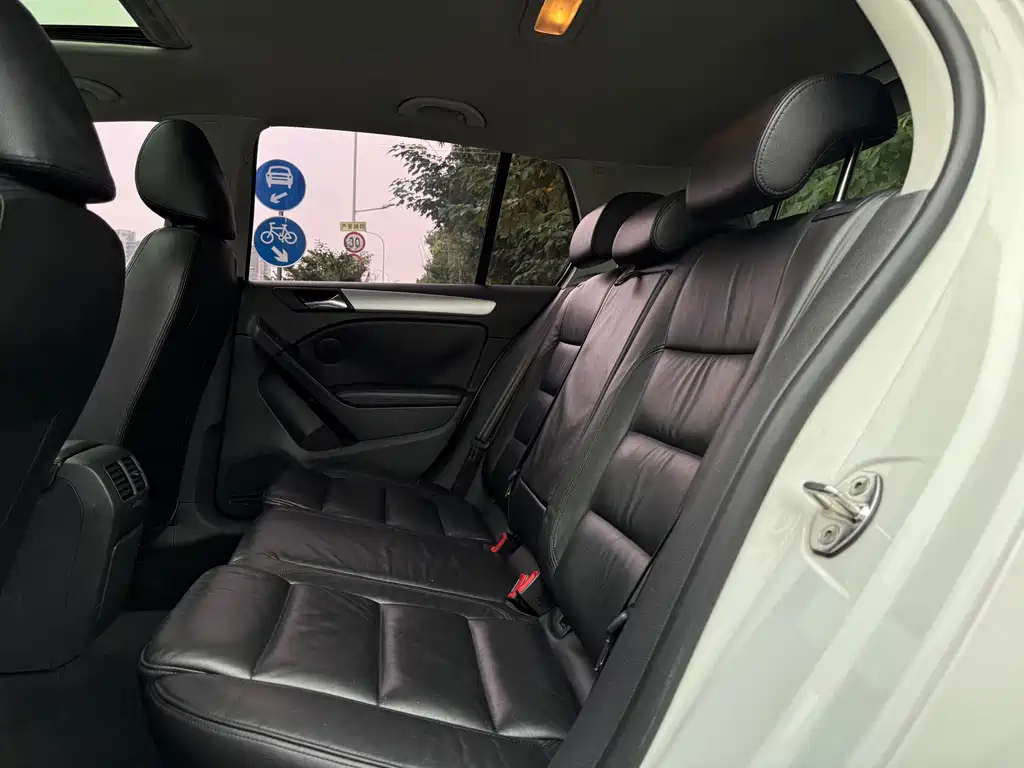 Volkswagen Golf — миниатюра 6