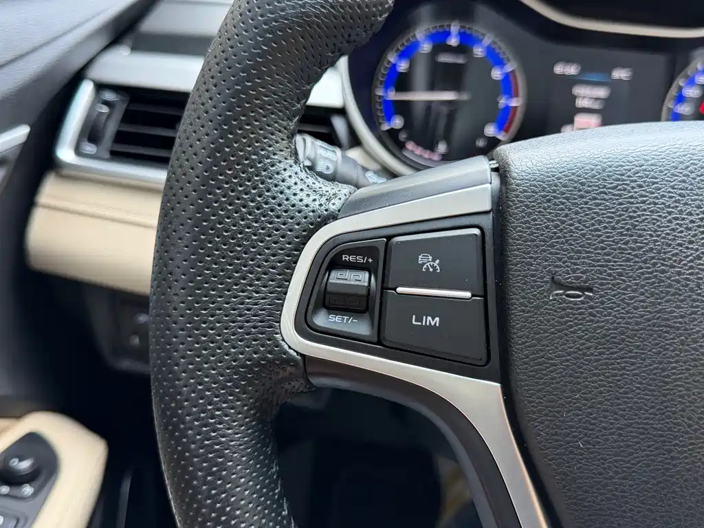 Geely Emgrand — миниатюра 14