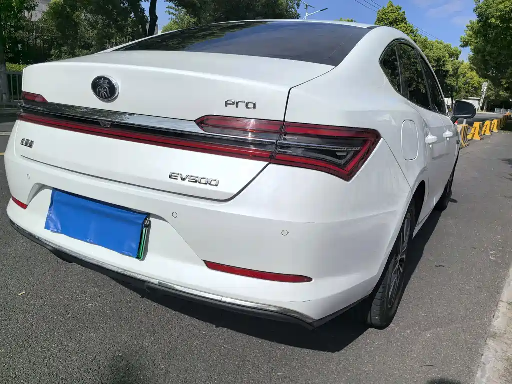 BYD Qin Pro NEV — миниатюра 10