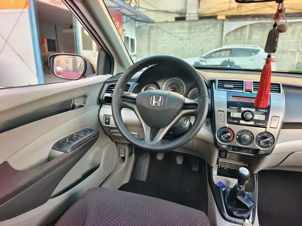 Honda City Classic — миниатюра 8