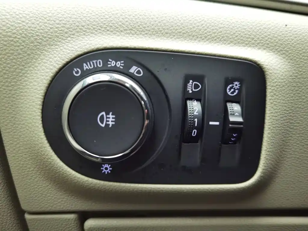 Buick Verano — миниатюра 21