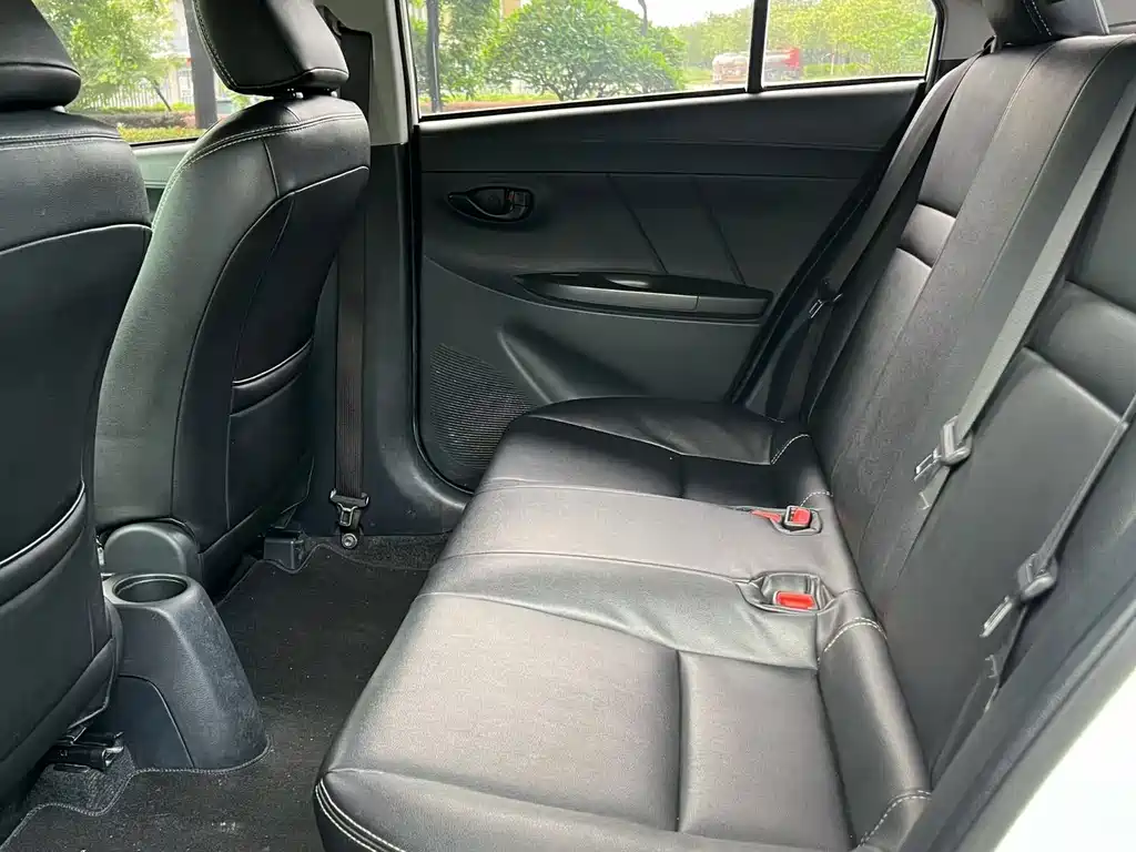 Toyota Vios — миниатюра 9
