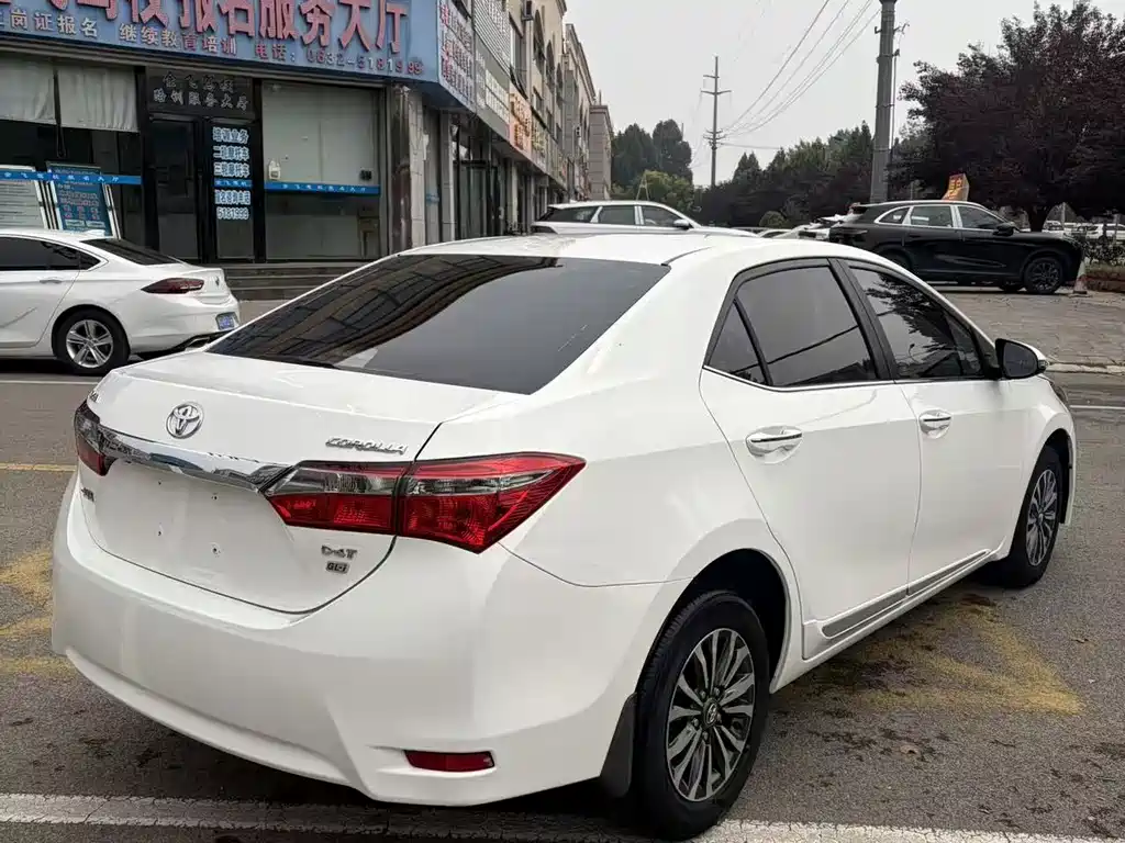 Toyota Corolla — миниатюра 6