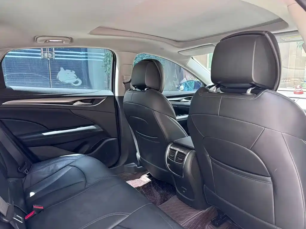 Buick LaCrosse — миниатюра 6