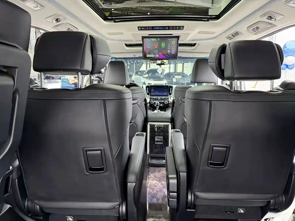 Toyota Vellfire — миниатюра 37