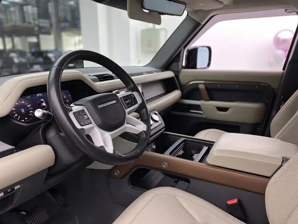 Land Rover Defender — миниатюра 15