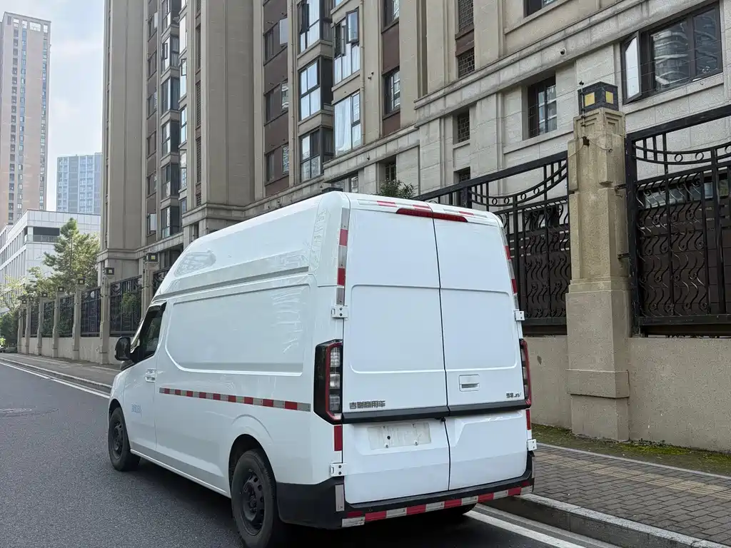 Yuan Cheng Yuan Cheng Super VAN — миниатюра 6