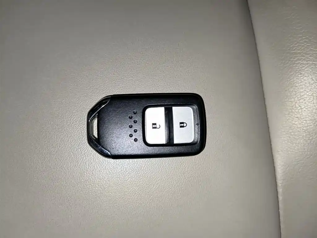 Honda Jade 2017 1.8L AT Comfort 5 мест