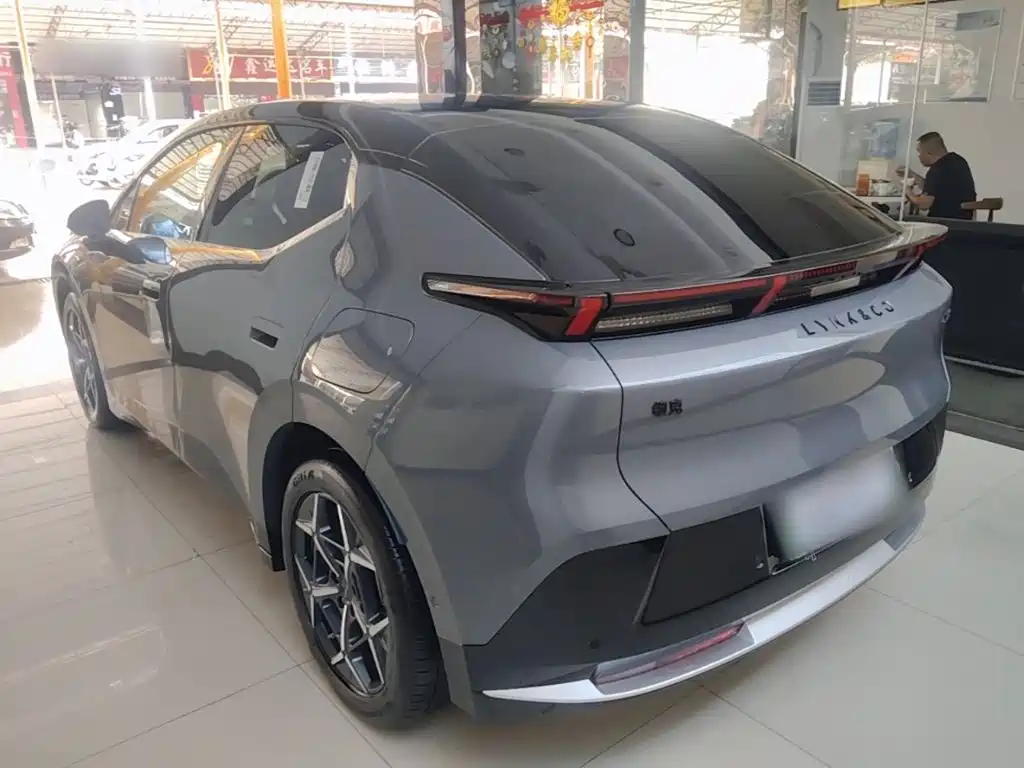 Lynk & Co Z20 — миниатюра 5