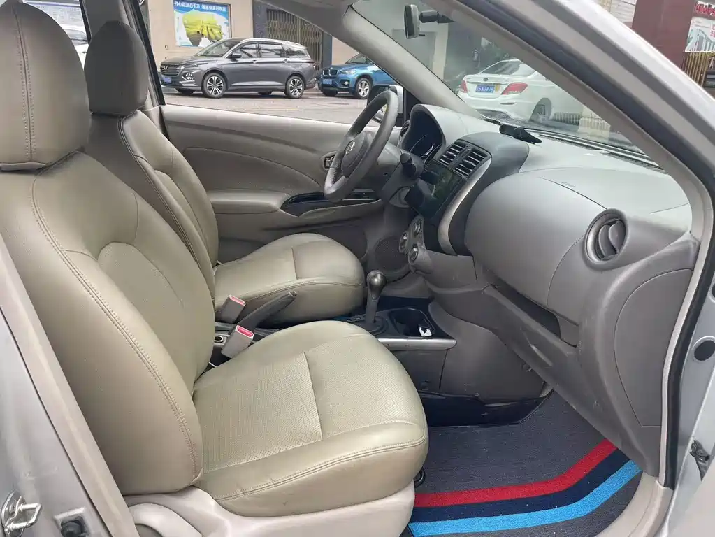 Nissan Sunny — миниатюра 9