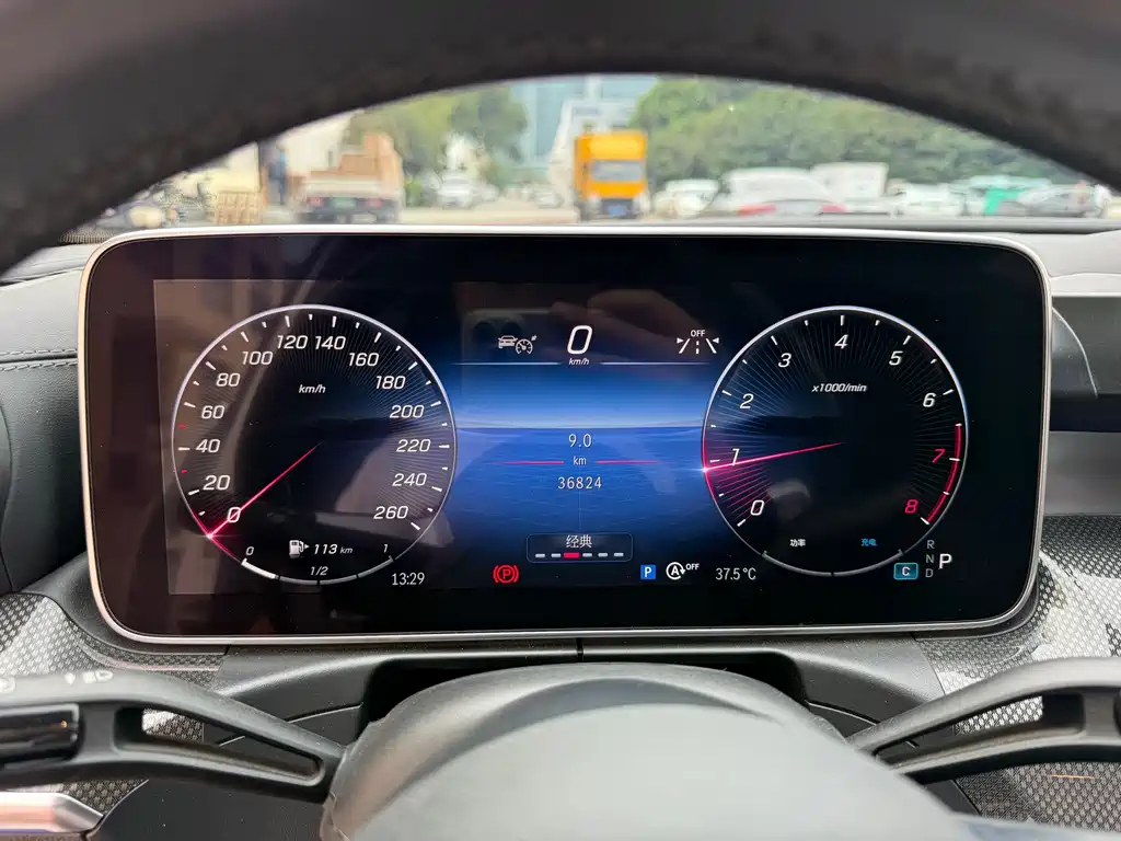 Mercedes-Benz C-Class — миниатюра 16