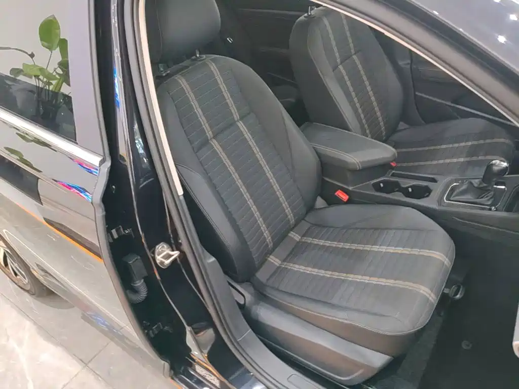 Volkswagen Lavida — миниатюра 25
