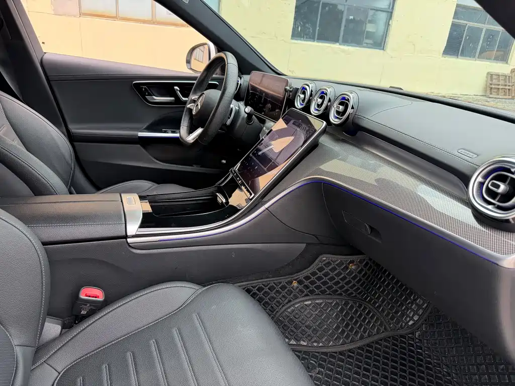 Mercedes-Benz C-Class — миниатюра 10