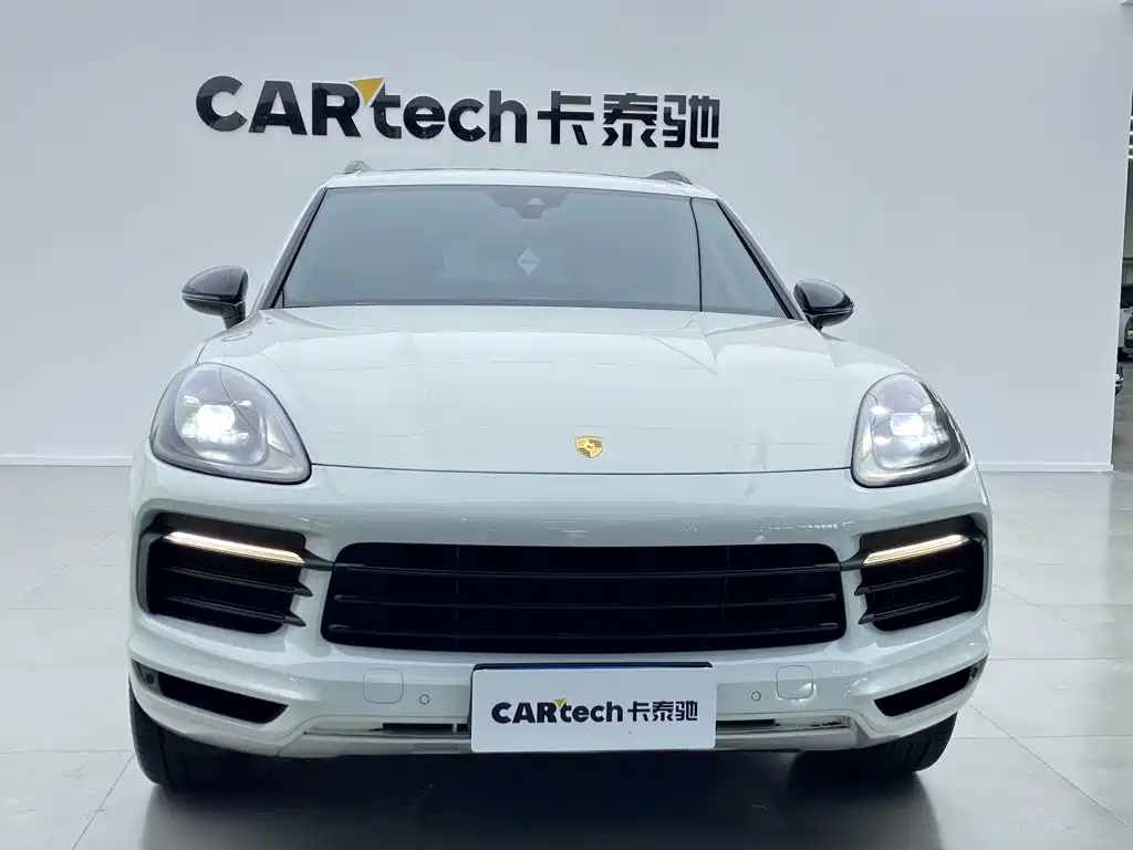 Porsche Cayenne — миниатюра 6