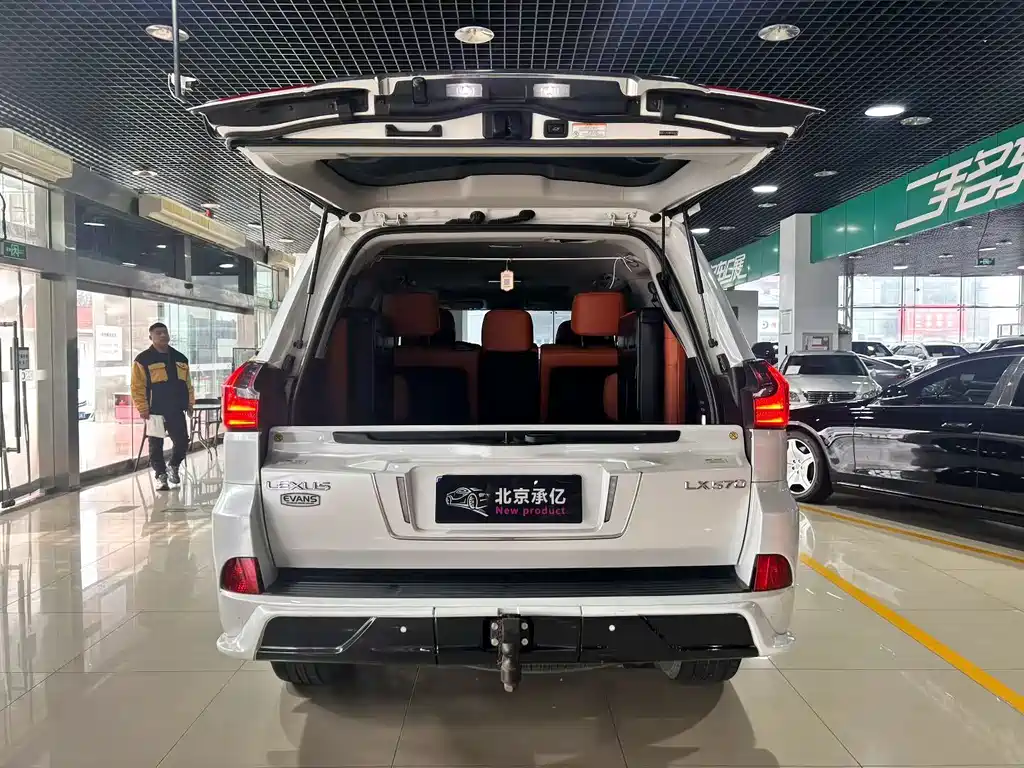Lexus LX 2017 570 Luxury