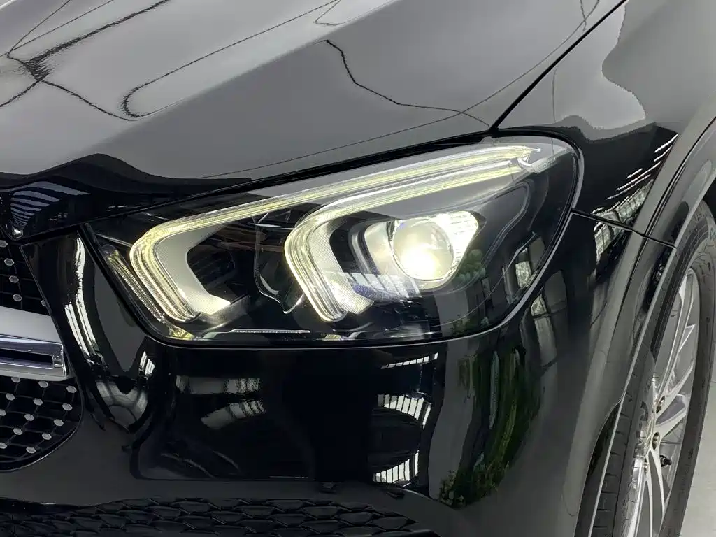 Mercedes-Benz GLE (Import) — миниатюра 6