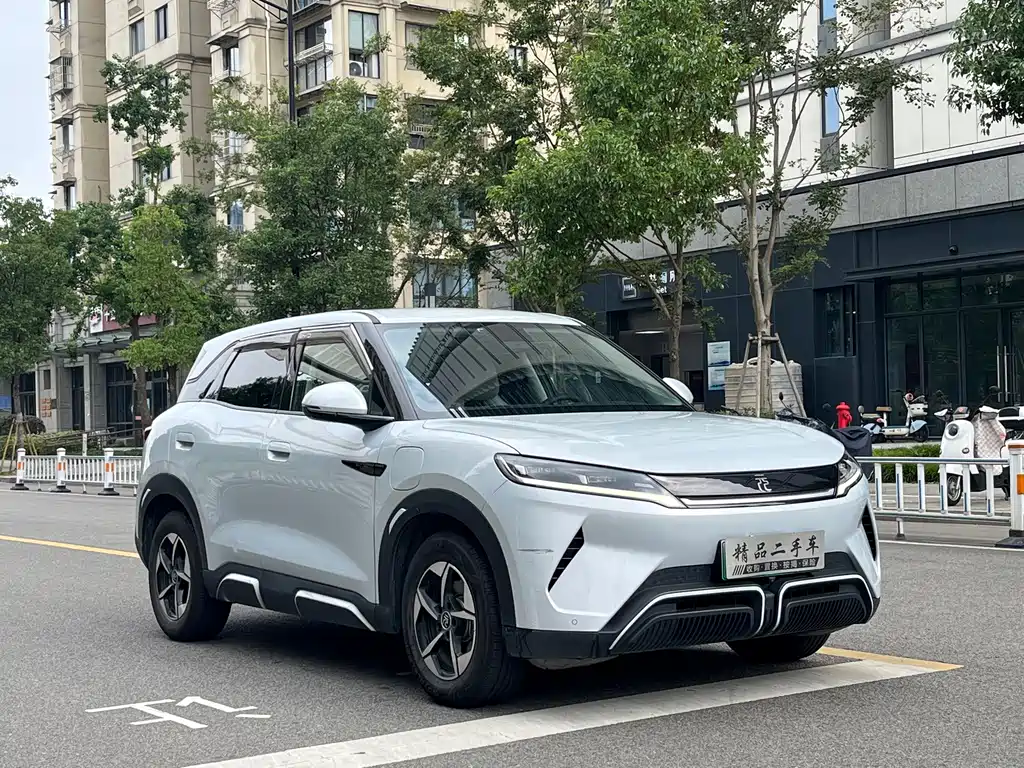 BYD Yuan UP — миниатюра 3