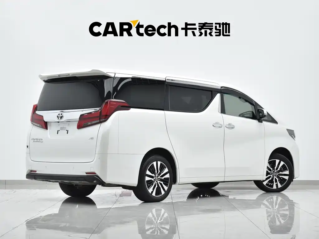 Toyota Alphard — миниатюра 24