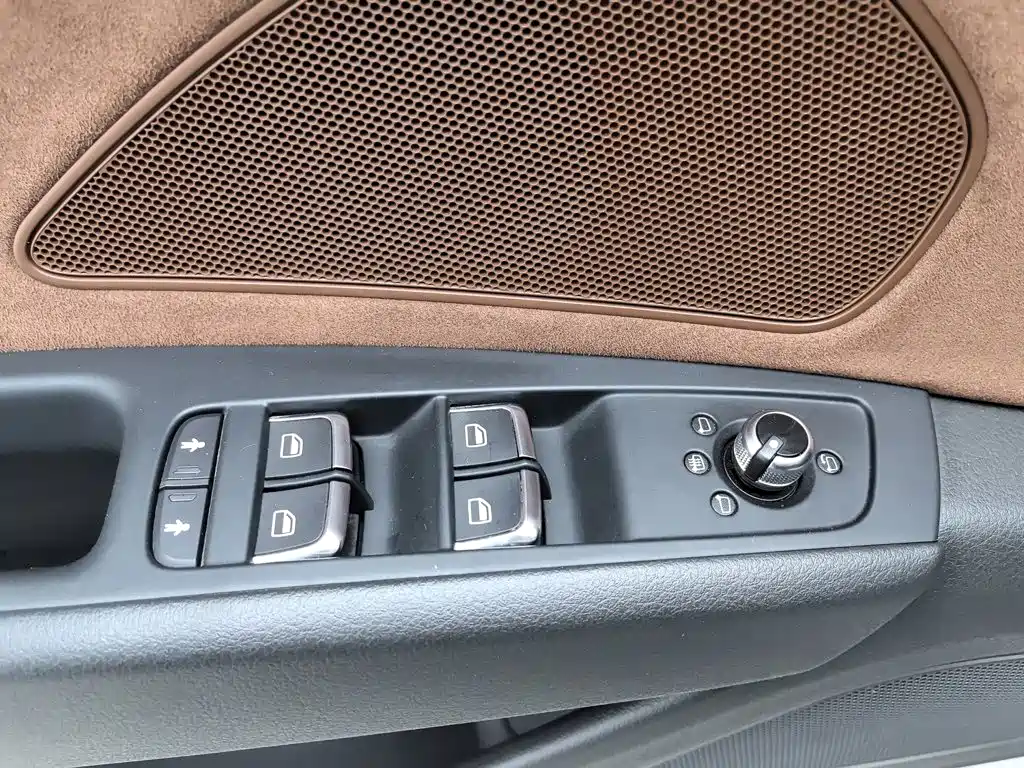 Audi A8 — миниатюра 9