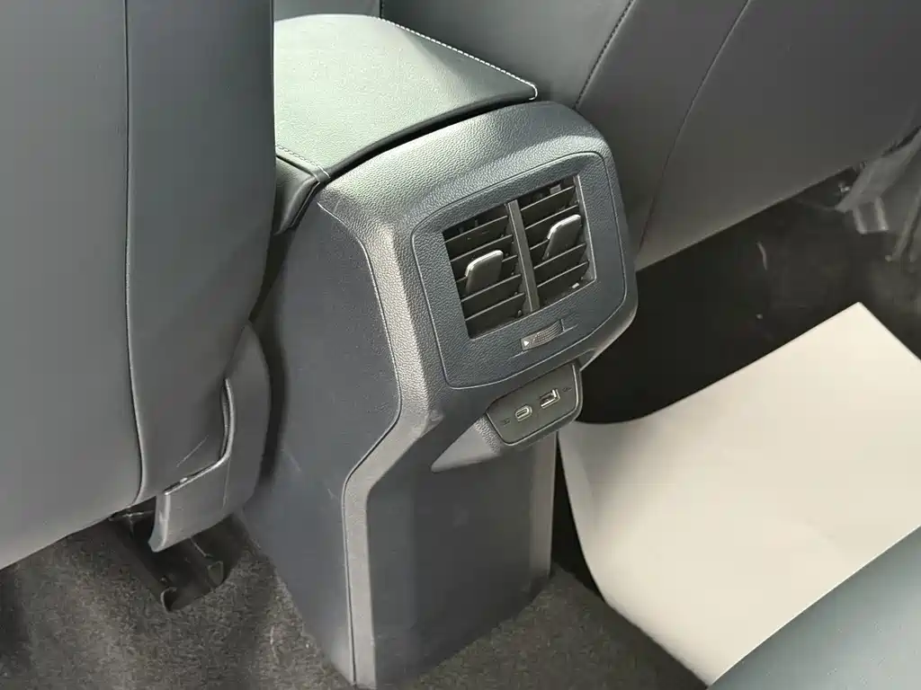 Volkswagen Tharu — миниатюра 14