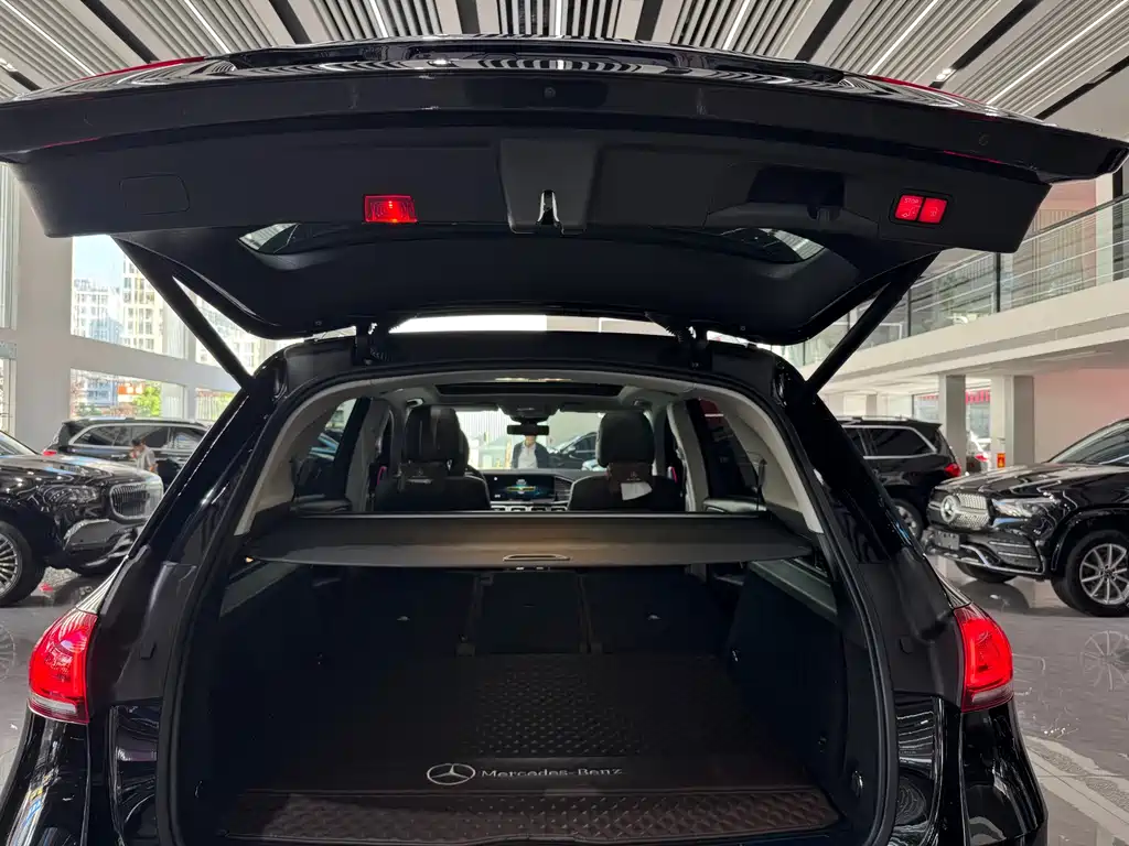 Mercedes-Benz GLE (Import) — миниатюра 21