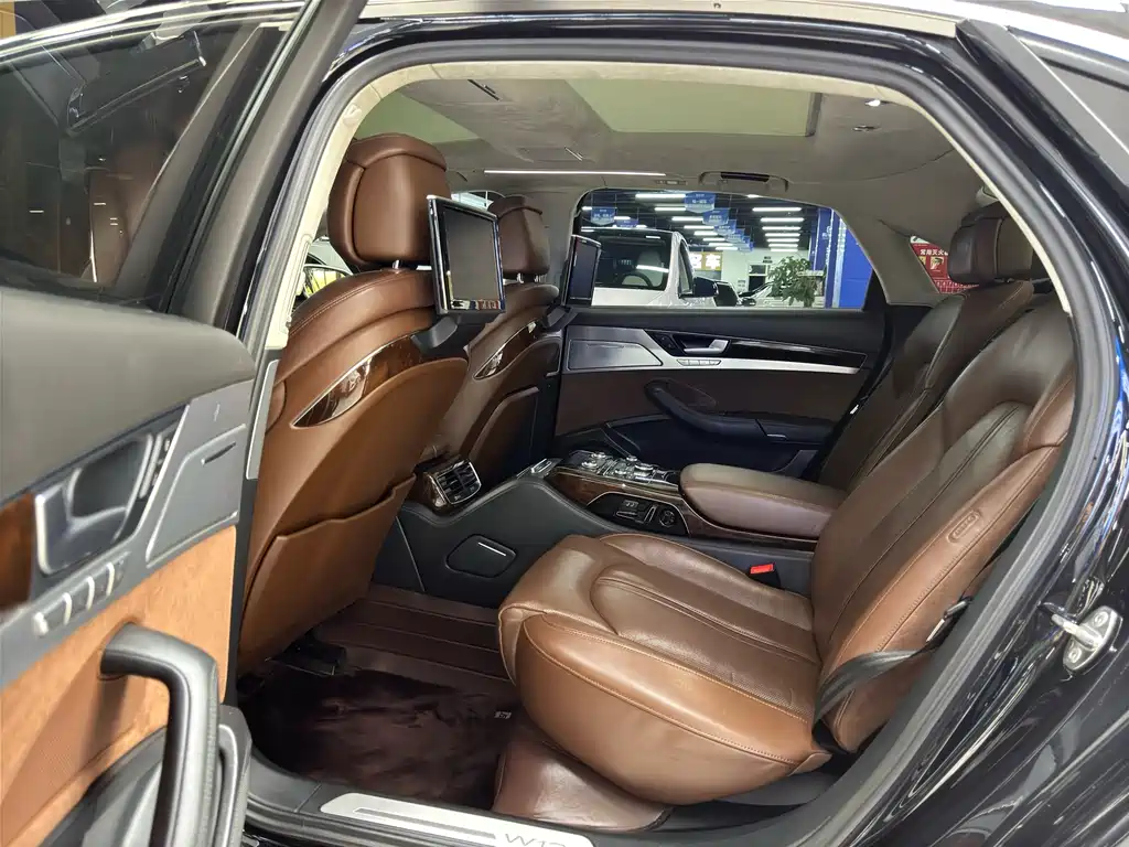 Audi A8 2013 A8L 6.3 FSI W12 quattro