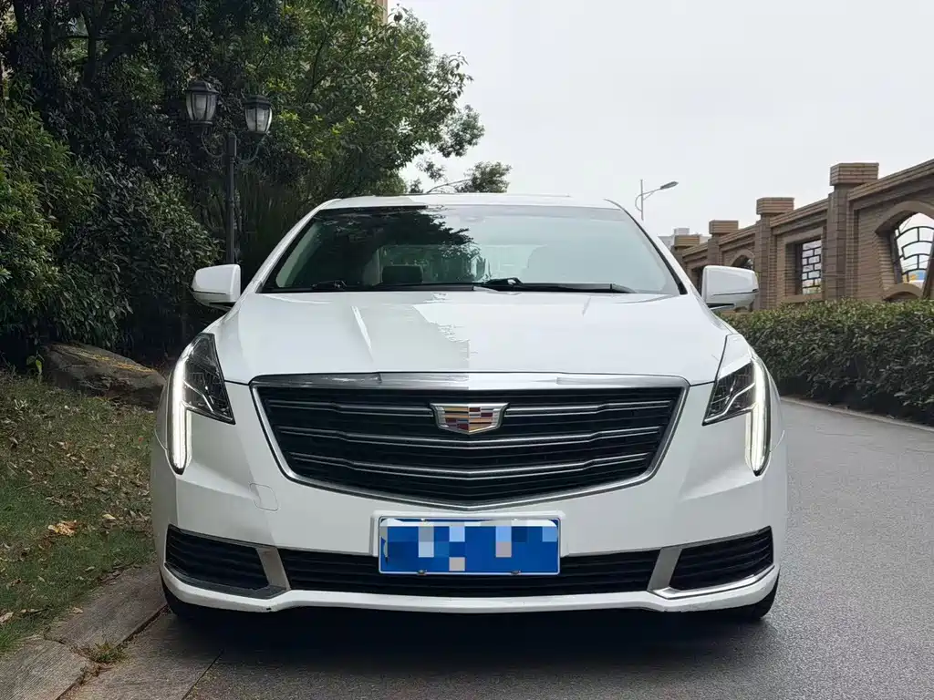 Cadillac XTS