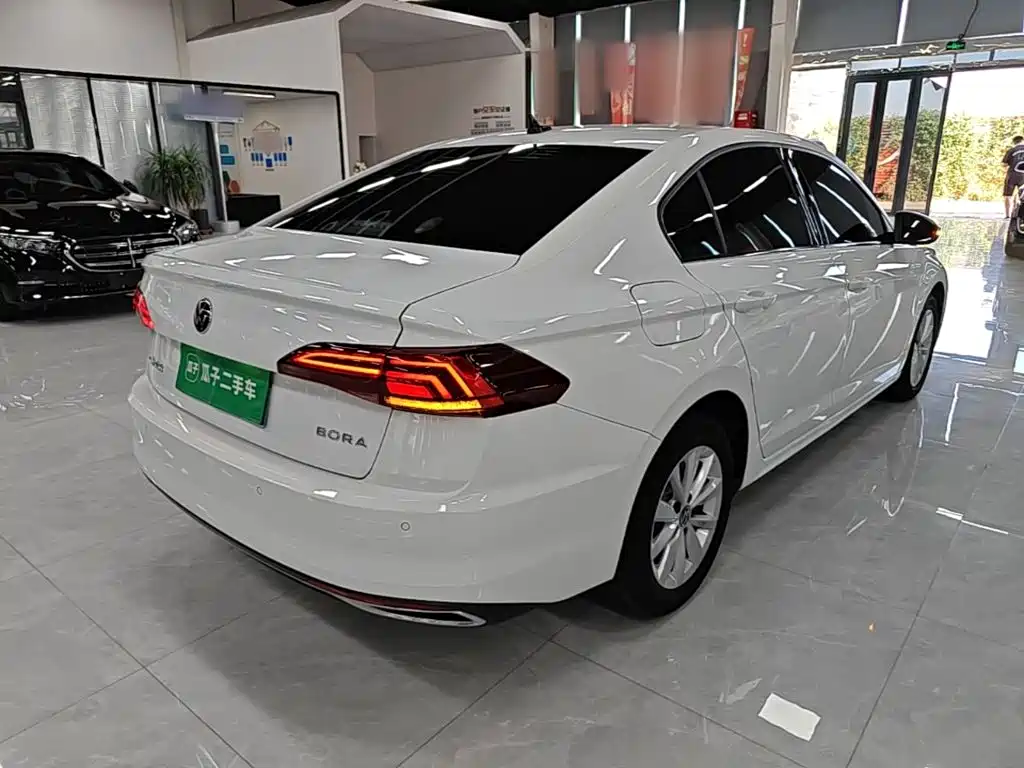 Volkswagen Bora — миниатюра 7