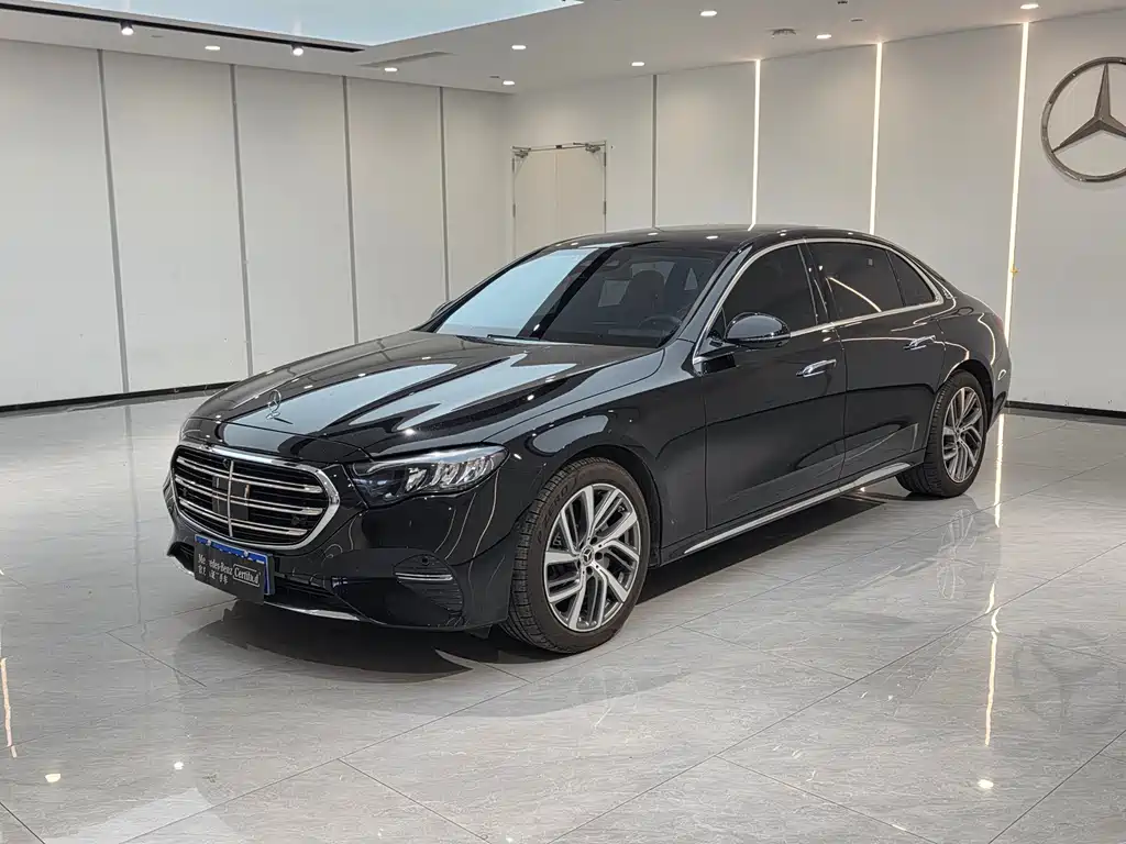 Mercedes-Benz E-Class 2024