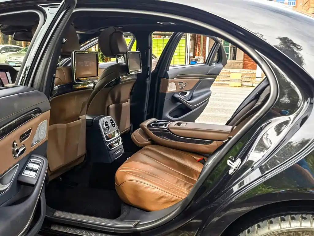 Mercedes-Benz S-Class — миниатюра 10