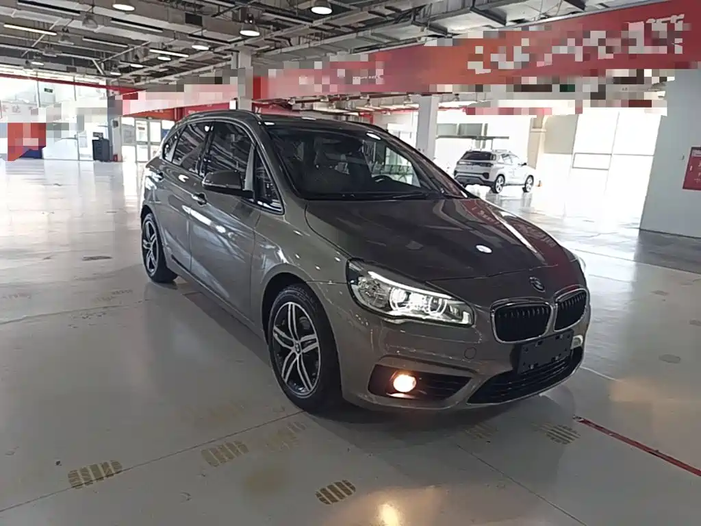 BMW 2 Series Active Tourer (Import) — миниатюра 4