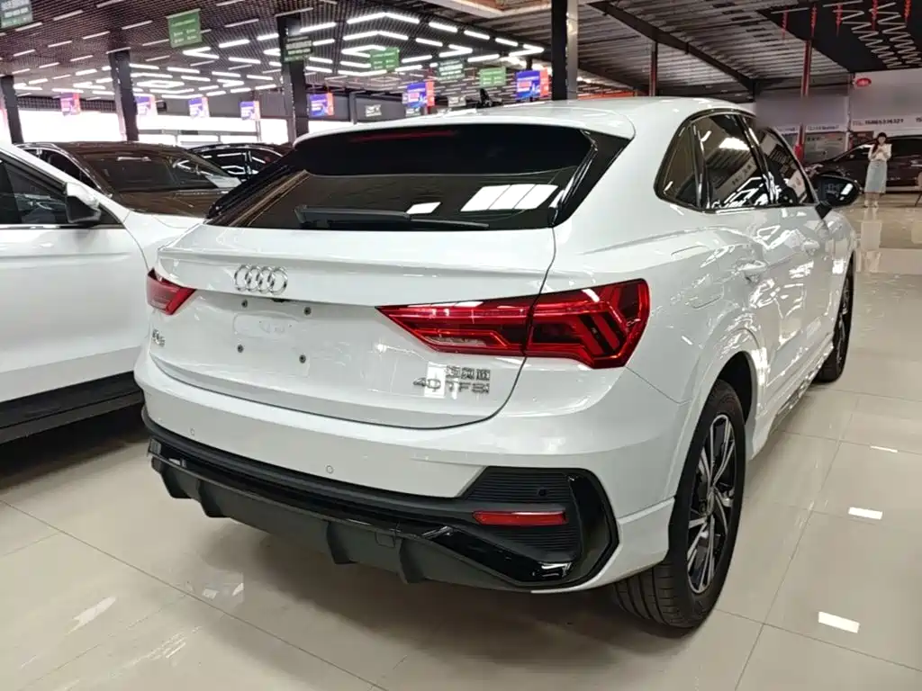 Audi Q3 Sportback — миниатюра 7