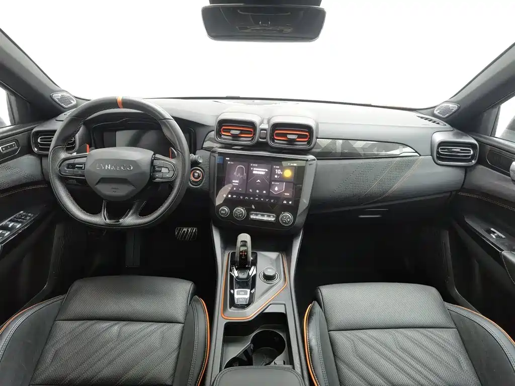 LYNK & CO. 02 HATCHBACK